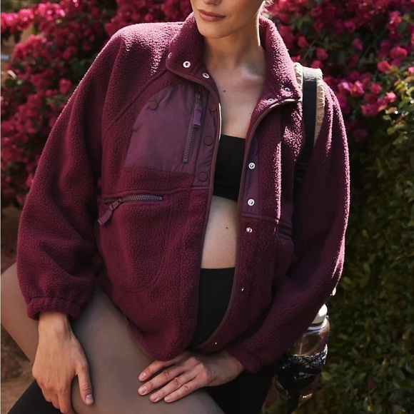 NWT NEW Free People Movement x Hatch hit the slopes fleece jacket in deep maroon - Picture 1 of 8